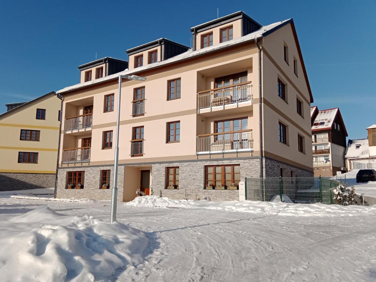 Apartman Hubert Kasperske Hory Extérieur photo